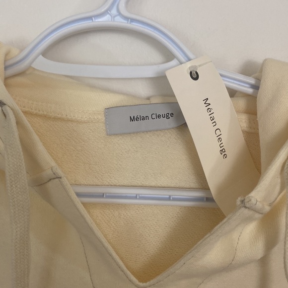 Melan Cleuge women’s hoodie NWT, medium size, W22, L26.5 - Picture 3 of 6